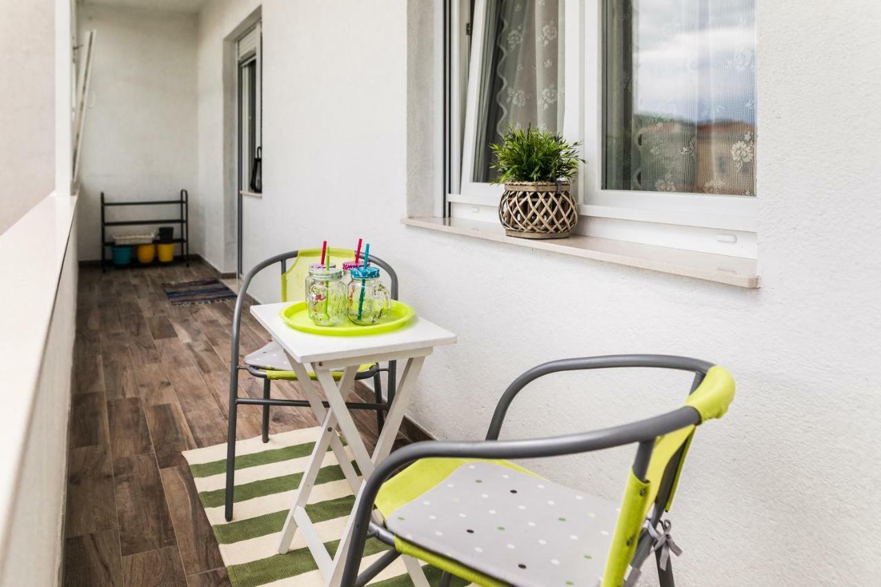 Apartment Martha Split Luaran gambar